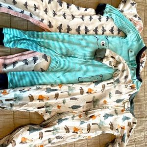 Baby pajamas bundle (Burt’s Bees, Carter’s, little planet) sizes 6-9, 9-12 mo